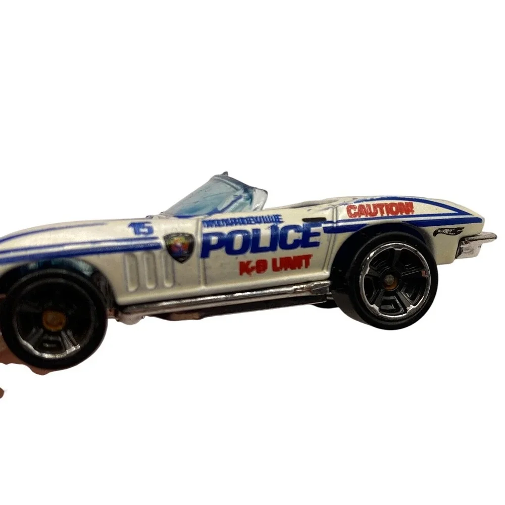 Vintage Hot Wheels 65 Corvette Stingray Monroeville‎ Police K-9 Unit White Blue